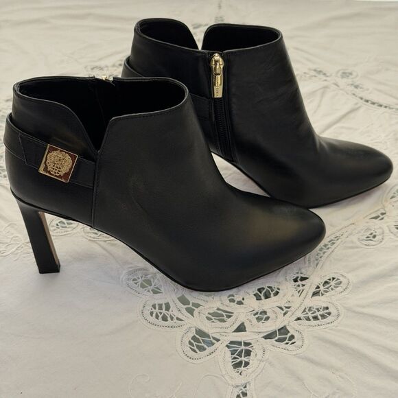 Vince Camuto Shoes - Vince Camuto Lokarie Black Leather Ankle Dress Booties Heels 7.5M 38